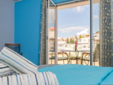 코마진 흐바르 호텔