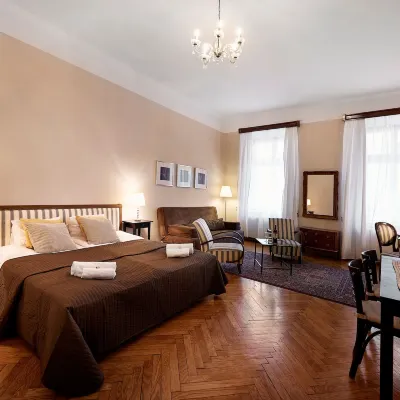 Gołębia 8 Residence Отели рядом с достопримечательностью «Коллегиум Майус»