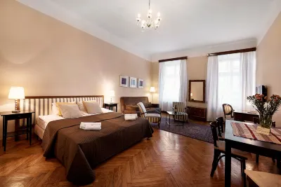 Gołębia 8 Residence Hoteles en 