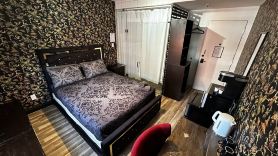 Queen Nest Hotel
