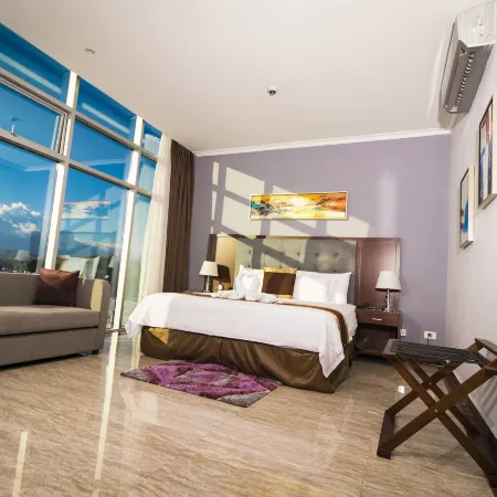 Hotel City Plaza & Suites