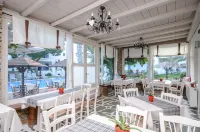 Alkyoni Beach Hotel