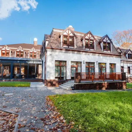 Grand Park Hotel Отели рядом с достопримечательностью «Арена «Нетто»»