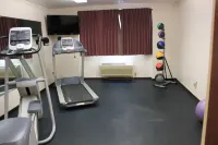 Days Inn by Wyndham Seatac Airport - Gym