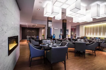 Courtyard St. John's Newfoundland Отели рядом с достопримечательностью «Мемориал Юниверсити оф Ньюфаундленд»