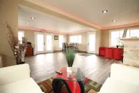 Westbridge Inn & Suites Hotels in Henry County