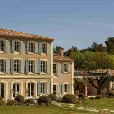 Domaine de Valmouriane Hotel Exterior