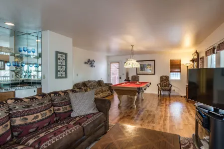 Lower Cascades Отели в г. Yosemite West