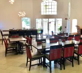 Quality Suites - Breakfast