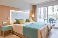 Universal Aparthotel Elisa Hotels in Muro