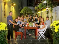 Blue Clouds Homestay โรงแรมใกล้White Rose Spa