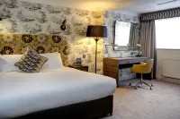 DoubleTree by Hilton York Hotels near York Minster