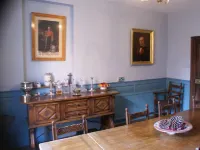 Trelough House B&B Hotel di Thruxton