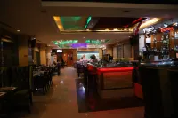 SkyCity Hotel Gurgaon - Quầy bar
