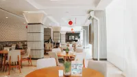 Ascent Premiere Hotel Pasuruan - breakfast