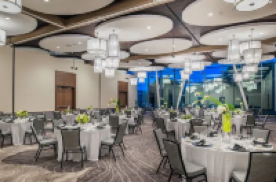 ザ ホテル アット オーバリン