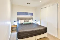 Indulge Apartments - Langtree