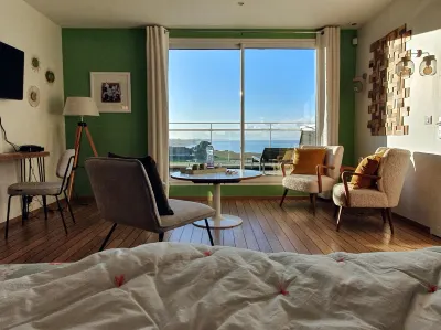 FENÊTRES SUR MER : 3 Chambres d'Hôtes VUE MER et SPA près de Dieppe Hôtels à proximité de : Phare d'Ailly