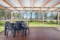 Koala Shores Holiday Park Hotels in Karuah