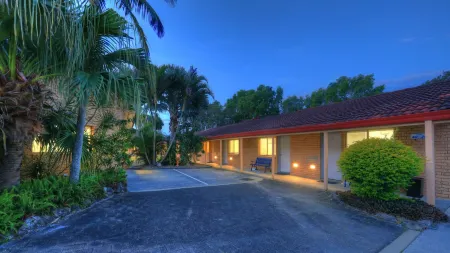 Yamba Motor Inn Отели в г. Ямба