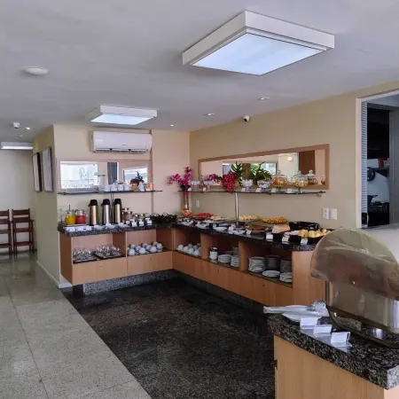 Villa Park Hotel Fortaleza Отели рядом с достопримечательностью «Пляж Мейрелеш»