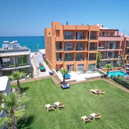 Palmera Beach