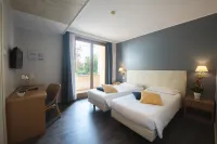 Hotel Ristorante Primavera Hotel dekat Teatro Zancanaro di Sacile