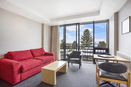 Richmond Henty Hotel