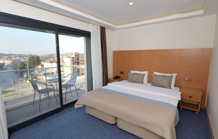 Saatlı Hotel