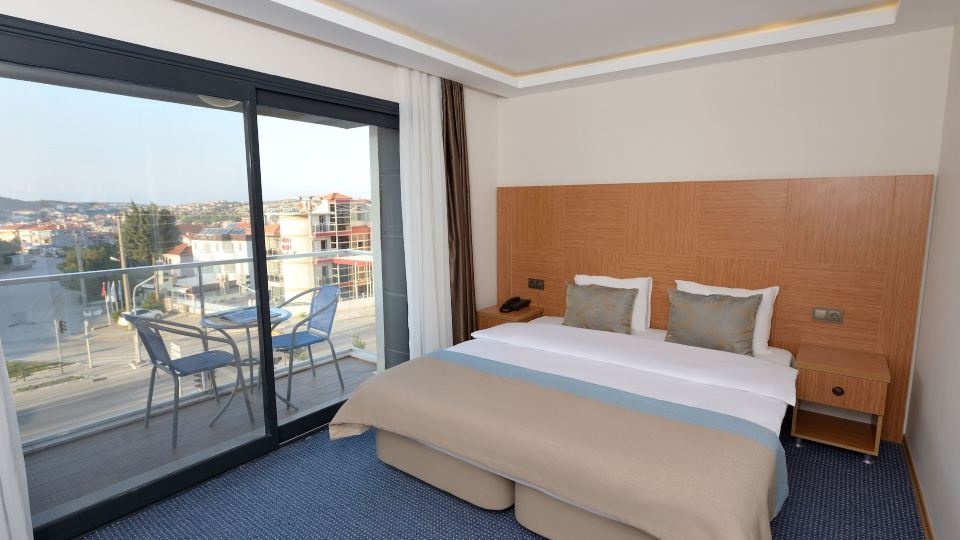 Saatlı Hotel