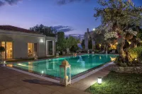 The Marble Resort - Beach
