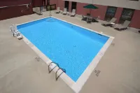 Hampton Inn Raleigh/Town of Wake Forest - Pools