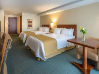 جي إتش إل هوتل كابيتال Hotels near سيمون بوليفار سنترال بارك