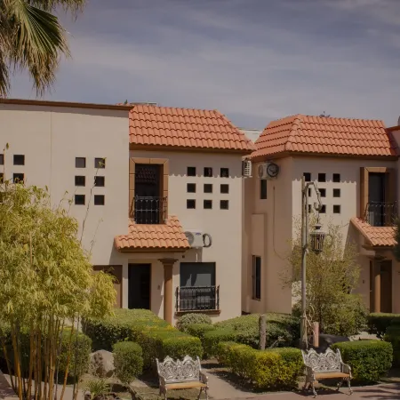Suites Cervantes