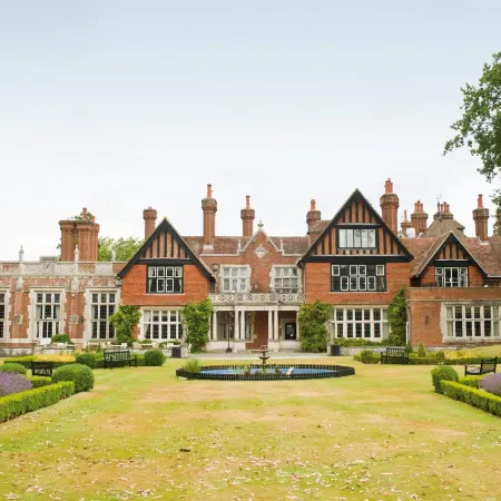 Macdonald Elmers Court Hotel and Resort