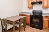 Crystal Inn & Suites IAH Humble