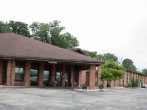 Lomira Inn and Suites Hotels in Dodge County