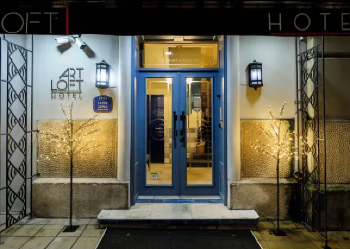 ArtLoft Garni Hotel Отели рядом с достопримечательностью «Челе-Кула»