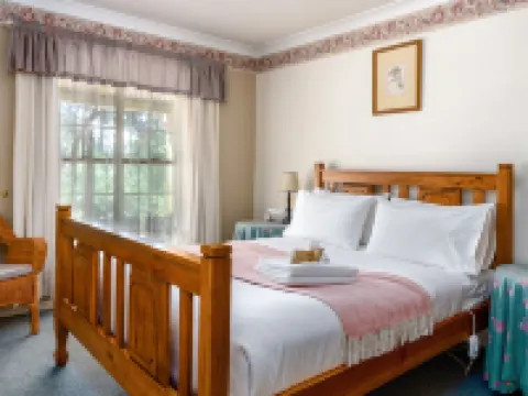 Honeysuckle Cottages Hotels in Stanthorpe