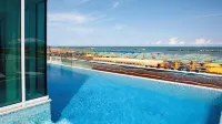 Hotel Alexander Museum Palace Hotels in Trebbiantico