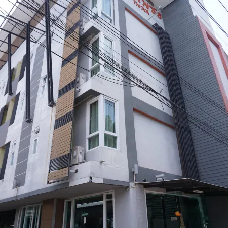 Puangpech Place