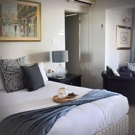 Capo Cabana Guesthouse Отели рядом с достопримечательностью «Торговый центр N1 City»