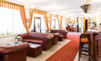 Elegant Lux Hotel
