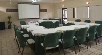 因賽爾費馬恩飯店 阿皮亞住宿飯店