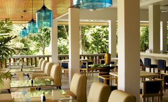 Grand Bleu Ocean View Pool Suite