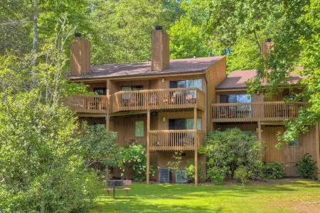 Foxhunt at Sapphire Valley