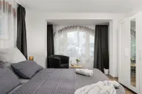 Ferienwohnung mit ca 90 qm - in Ruhiger Lage - mit Terasee Hotels in Wetter