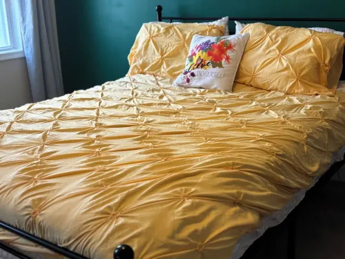 Vintage Garden in the City Home