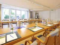 Rheinhotel Larus Hotels near Metternich