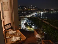 Suite 52 Hôtels à proximité de : I borghi di Posillipo
